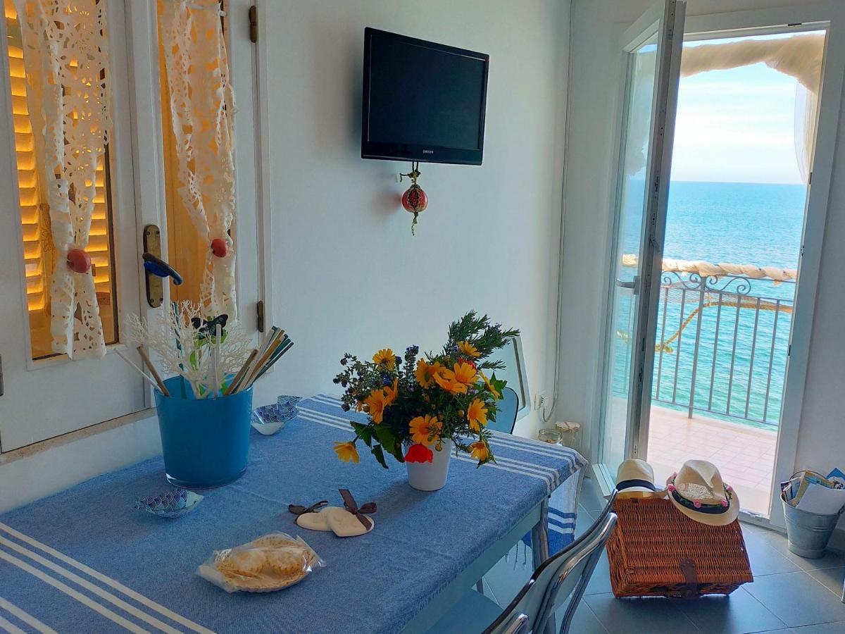 Casa Adriana Fronte Mare Apartment โมโนโปลี ภายนอก รูปภาพ