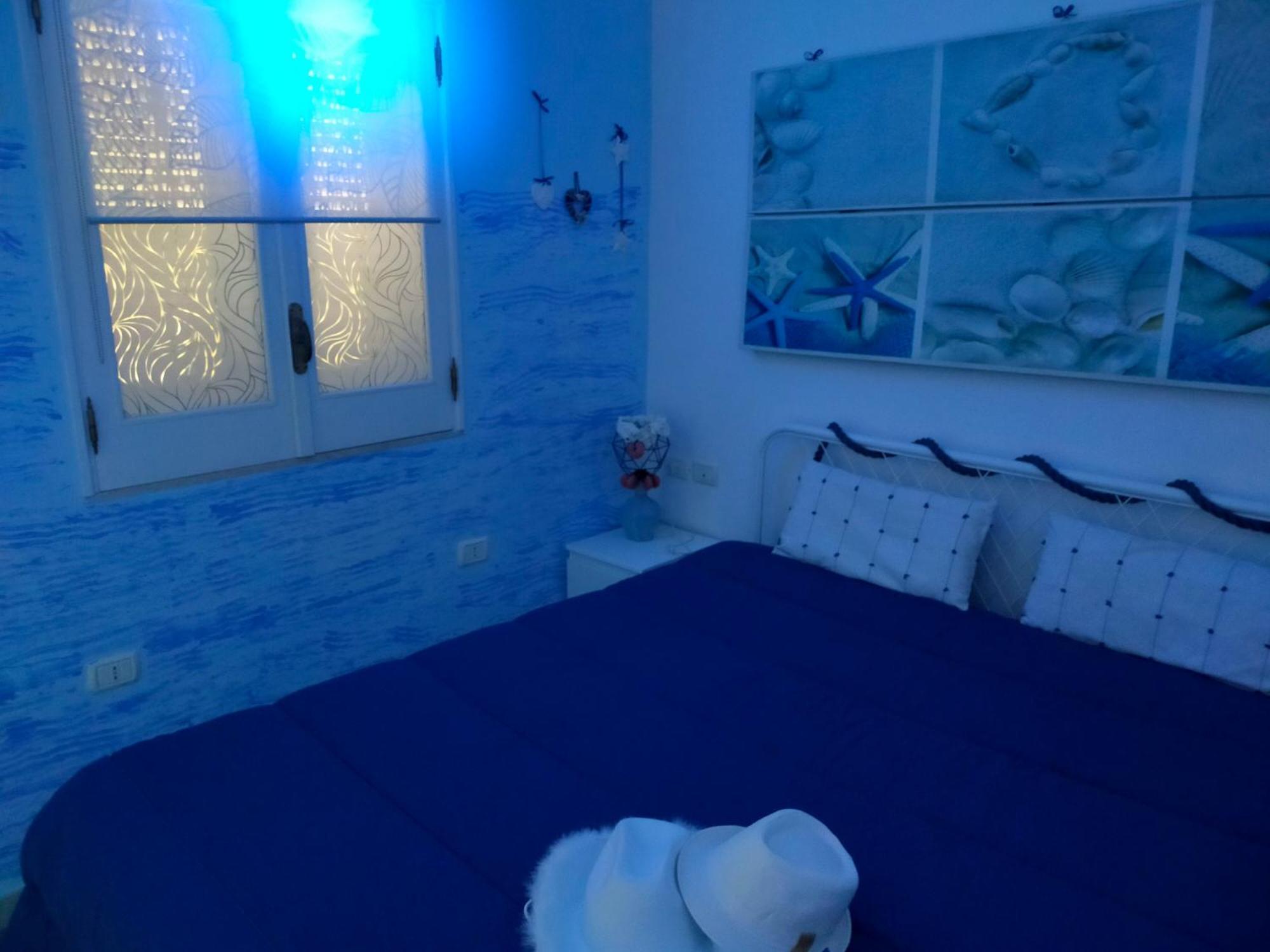 Casa Adriana Fronte Mare Apartment โมโนโปลี ภายนอก รูปภาพ