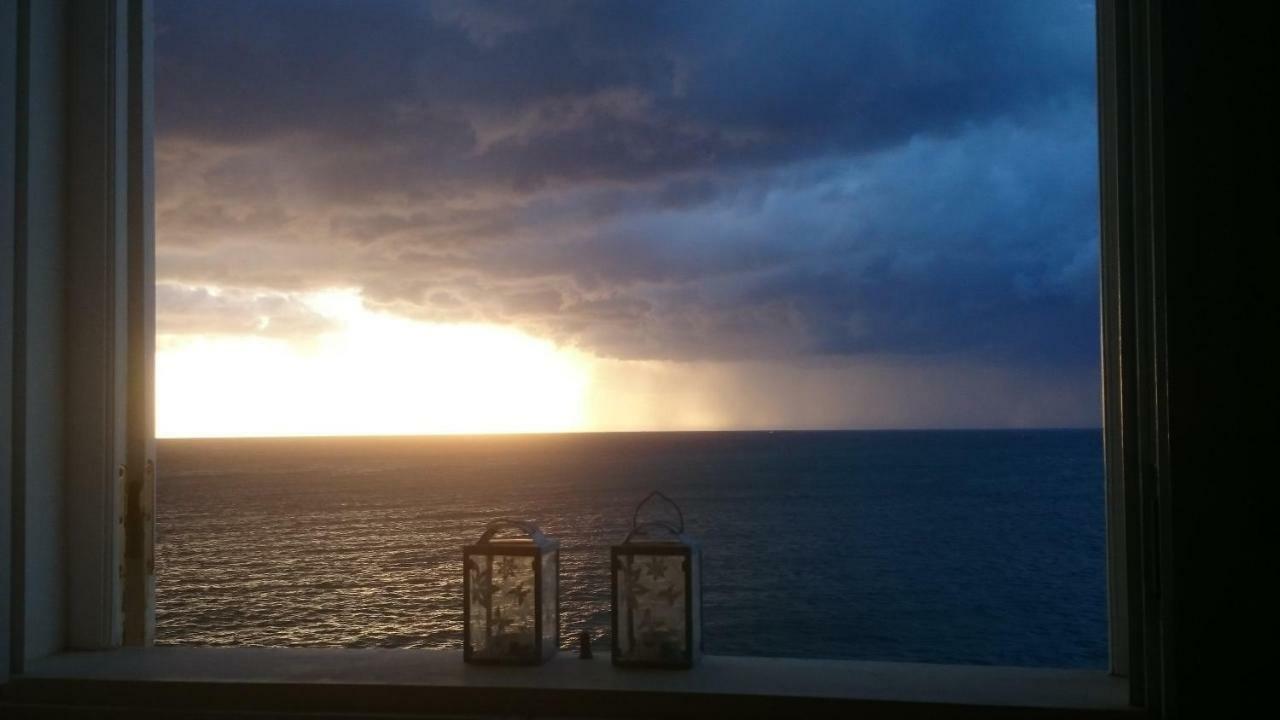 Casa Adriana Fronte Mare Apartment โมโนโปลี ภายนอก รูปภาพ