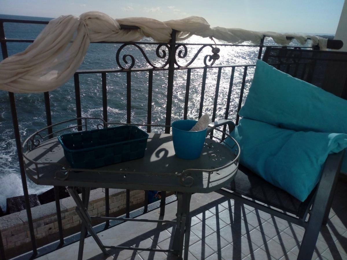 Casa Adriana Fronte Mare Apartment โมโนโปลี ภายนอก รูปภาพ