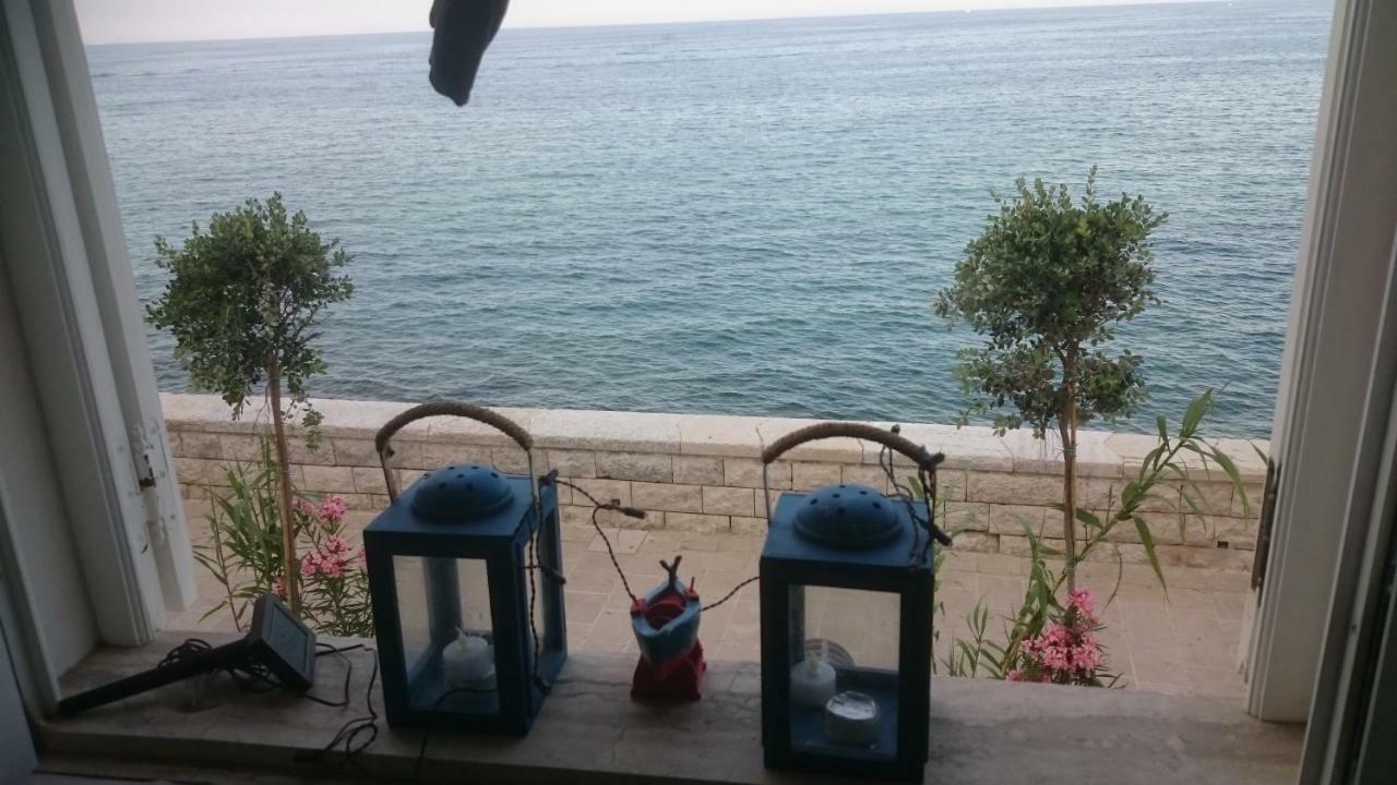 Casa Adriana Fronte Mare Apartment โมโนโปลี ภายนอก รูปภาพ
